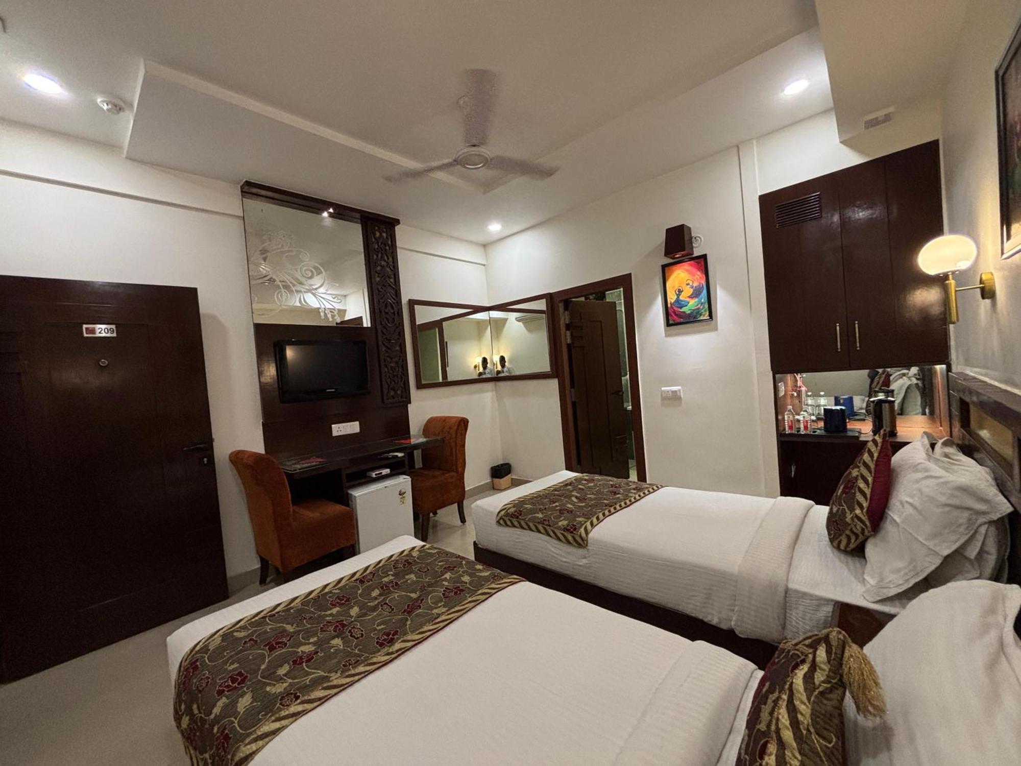 Taj Inn Hotel Agra  Ngoại thất bức ảnh