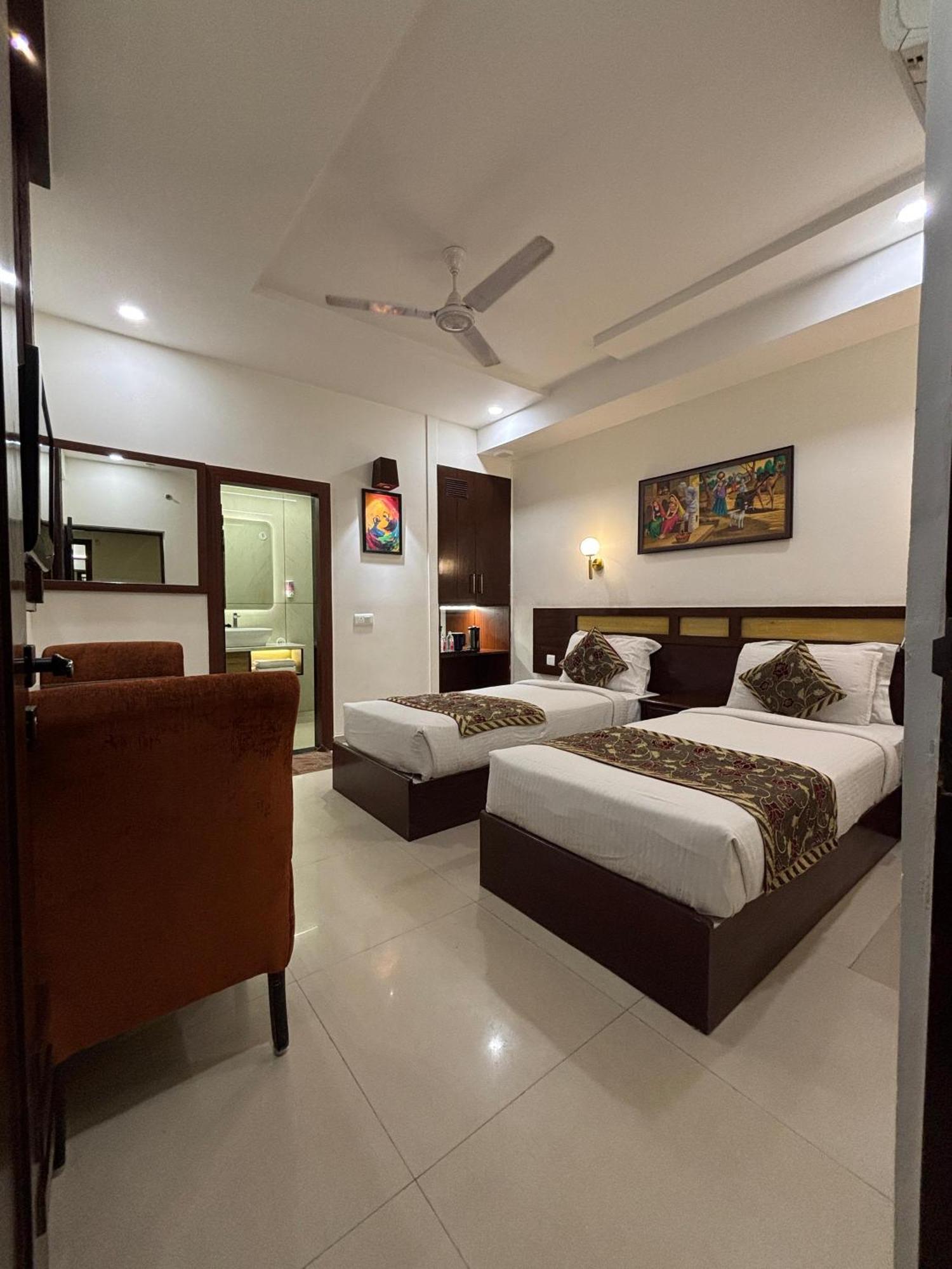 Taj Inn Hotel Agra  Ngoại thất bức ảnh
